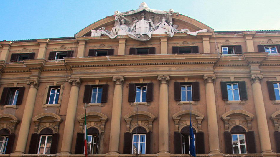 Lo spread tra Btp e Bund tedeschi apre in calo a 94,4 punti