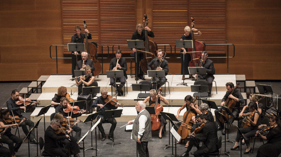A Santa Cecilia Les Musiciens du Louvre con H&auml;ndel