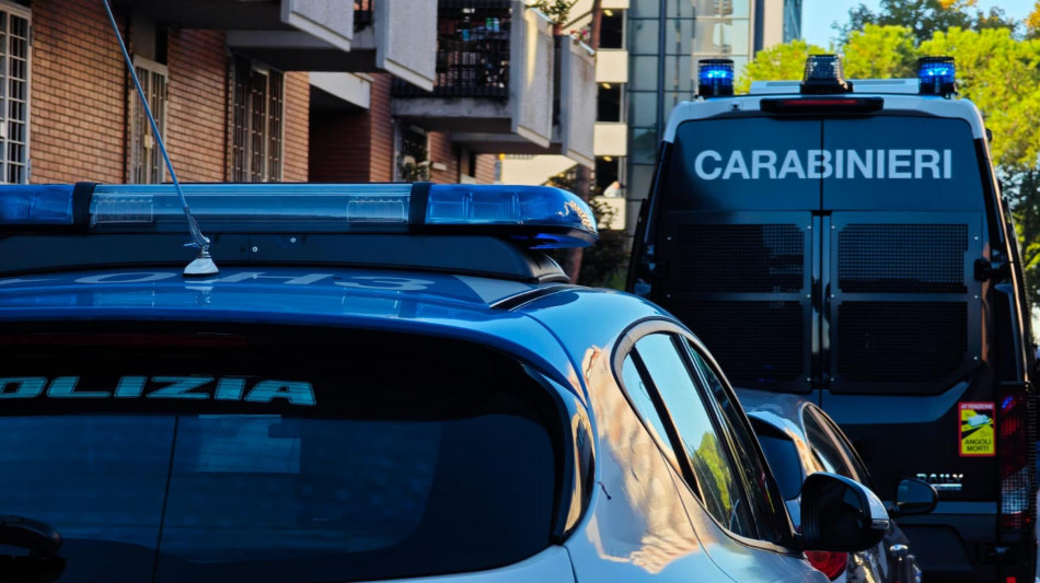 Auto in fuga provoca incidente, morti una coppia e il figlio