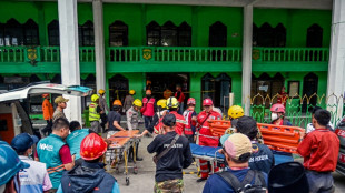 La escuela colapsada en Indonesia podr&iacute;a tener 91 personas bajo sus escombros