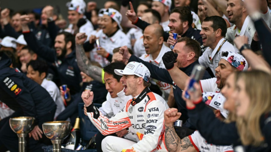 F1: "Max contre McLaren", duel dans le d&eacute;sert &agrave; Bahre&iuml;n