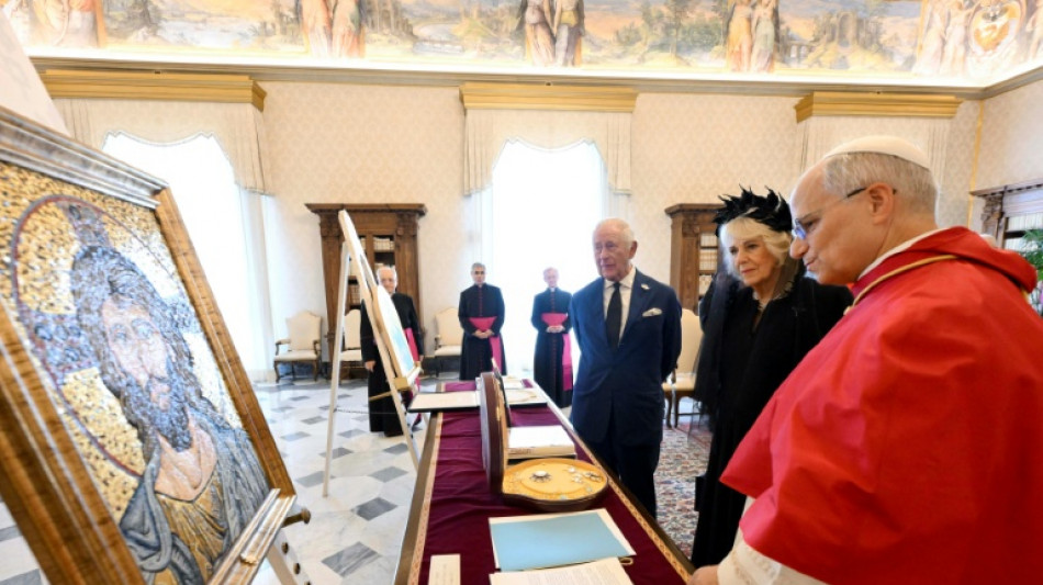 König Charles III. und Papst beten gemeinsam bei historischem Staatsbesuch im Vatikan