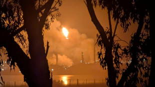 Un incendio en una refiner&iacute;a de Australia desata temor por el suministro de combustible