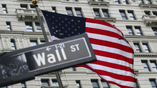 March&eacute;s mondiaux: les semi-conducteurs &agrave; la peine, le p&eacute;trole en nette baisse