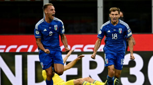 Em meio a crise por esc&acirc;ndalo de apostas, It&aacute;lia goleia Malta nas Eliminat&oacute;rias da Euro