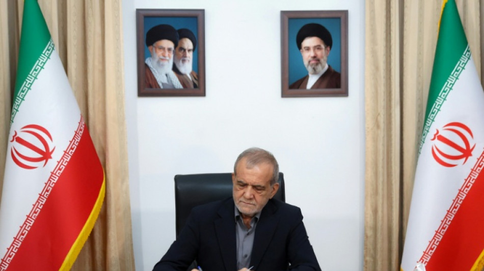 US lifts Iran ports blockade as uncertainty clouds Swiss Iran talks