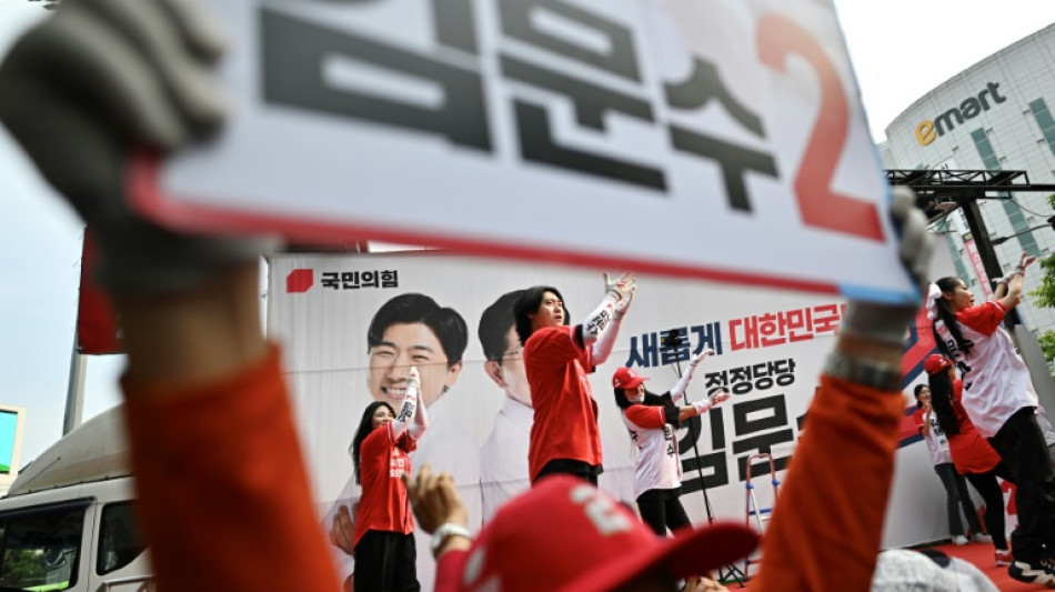 South Korea's presidential candidates rally in final campaign stretch