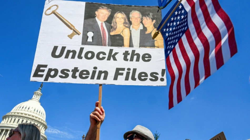 Demócratas publican una supuesta carta de Trump al delincuente sexual Jeffrey Epstein