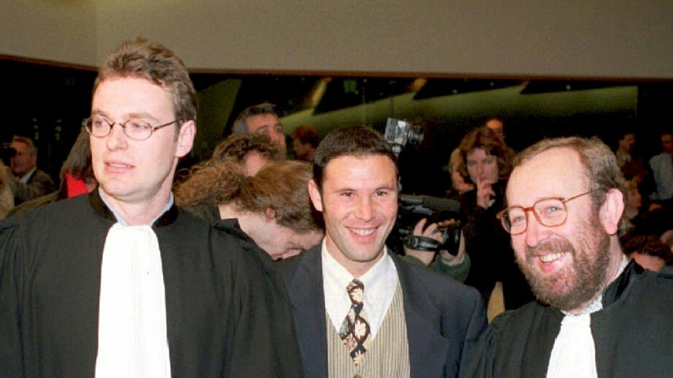 Lei Bosman, a decis&atilde;o que asfixiou o futebol sul-americano