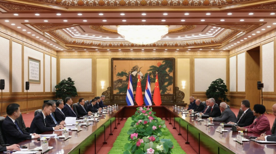 China se compromete a dar "apoyo y asistencia" a Cuba ante amenazas de EEUU