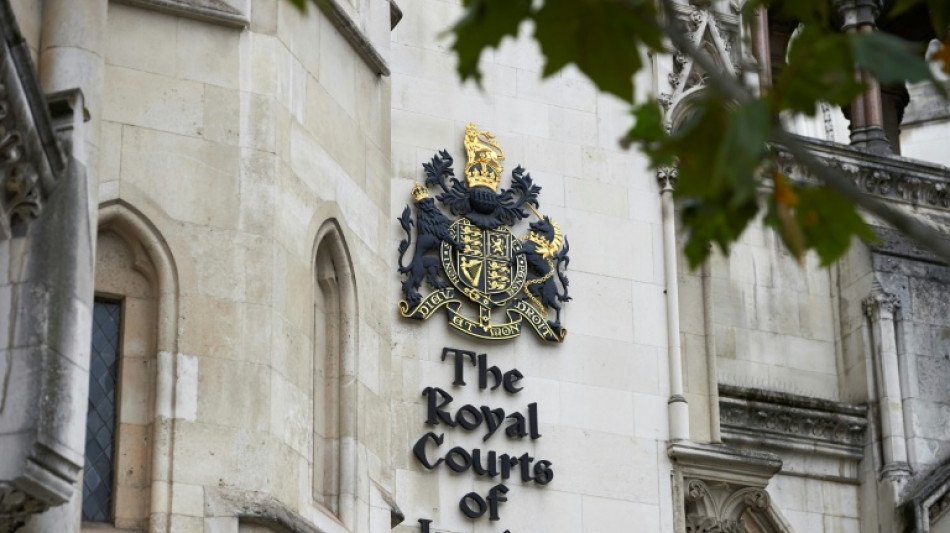 Muere ni&ntilde;o brit&aacute;nico en coma tras ser desconectado al final de dura batalla legal