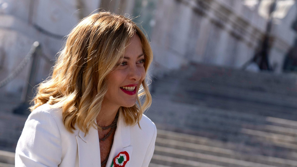 Meloni, contrarissima a dimezzare tempi per la cittadinanza