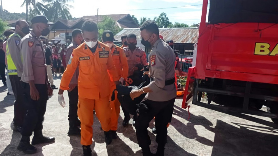 Mueren 16 personas en Indonesia en accidente de un cami&oacute;n