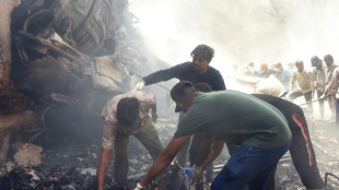 Un avi&oacute;n con destino a Londres se estrella en India con 240 personas a bordo