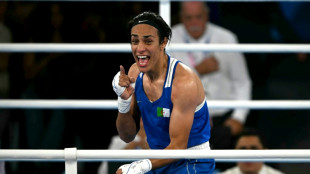 Boxeadora Khelif, inmersa en pol&eacute;mica de g&eacute;nero, pasa a final ol&iacute;mpica de 66 kg