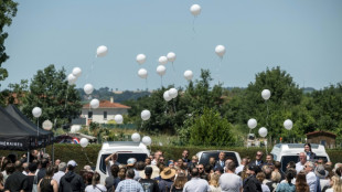 Despiden a la ni&ntilde;a cuyo presunto asesinato conmocion&oacute; a Francia