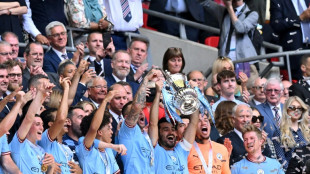 Manchester City vence United (2-1) e &eacute; campe&atilde;o da Copa da Inglaterra
