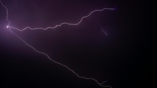Stromausfall und &uuml;berflutete Stra&szlig;en nach schwerem Unwetter in Reutlingen