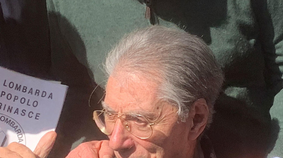 Salvini, il 18 aprile in piazza a Milano anche nel nome di Bossi