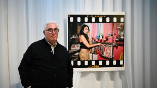 El padre de Amy Winehouse pierde juicio contra amigas de su hija tras subastar objetos de la artista