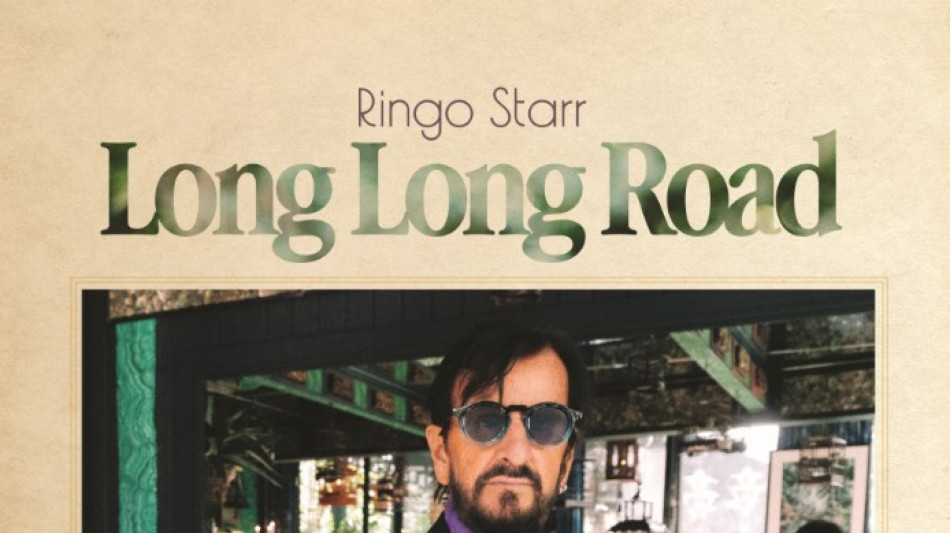 Nuovo disco di Ringo Starr 'Long Long Road', l'ex Beatles suona il country