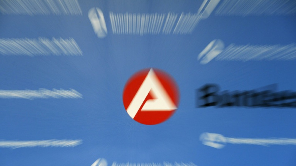 Schwache Fr&uuml;hjahrsbelebung: Zahl der Arbeitslosen weiter &uuml;ber Drei-Millionen-Schwelle