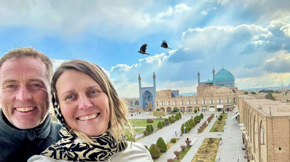 Un couple britannique d&eacute;tenu en Iran doit compara&icirc;tre samedi devant un tribunal (famille)