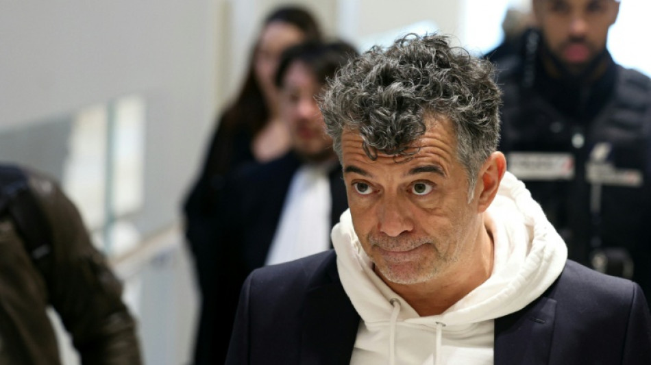 Le proc&egrave;s en appel de St&eacute;phane Plaza pour violences conjugales s'est ouvert &agrave; Paris