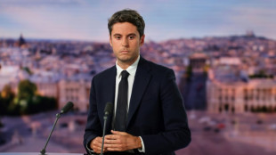 Crise politique: Attal acte sa prise de distance d'avec Emmanuel Macron