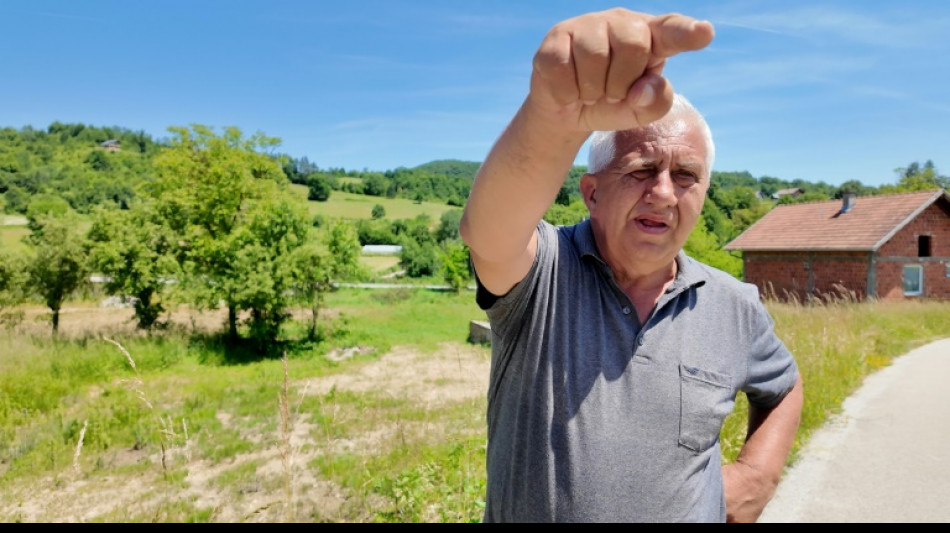 Relatives struggle to find last 1,000 Srebrenica victims 30 years on
