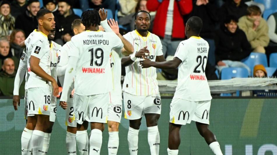 Lens vence Montpellier (2-0) e sobe para 5&ordm; no Franc&ecirc;s